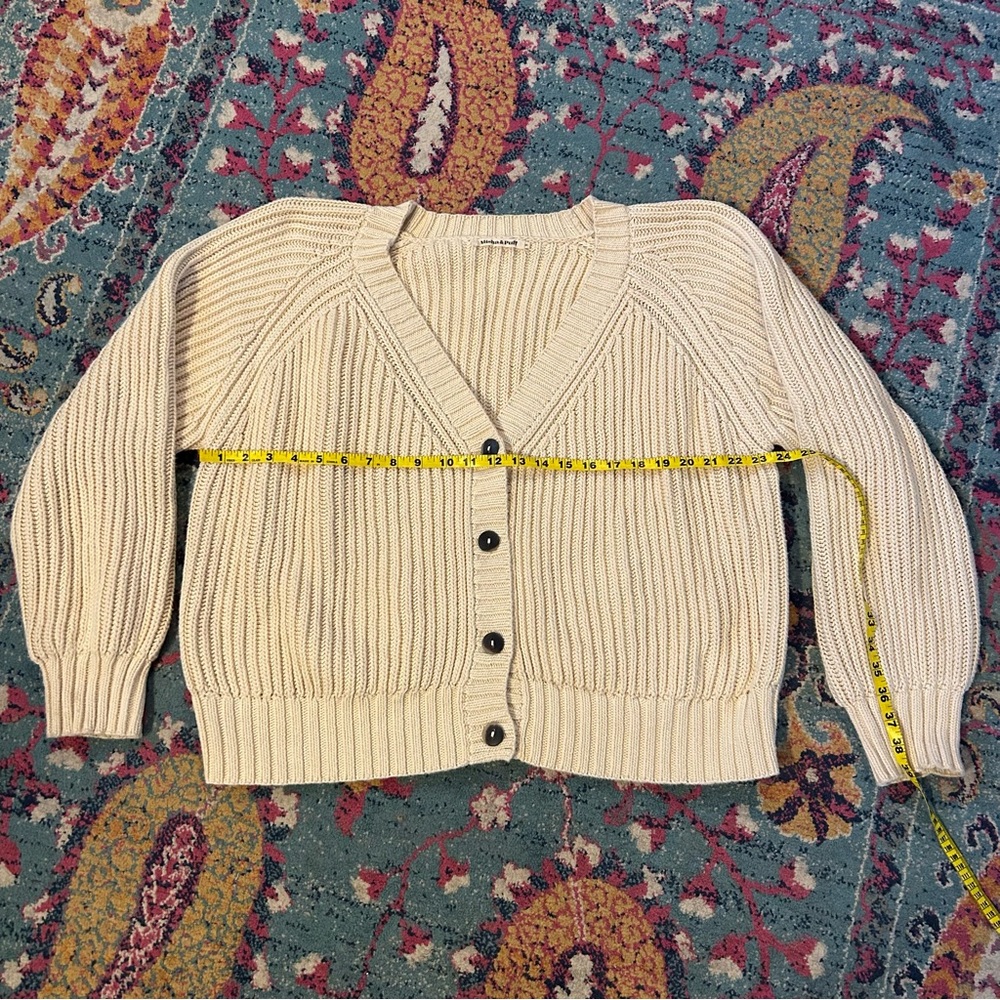 Misha and Puff cozy sweater size ML EUC